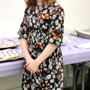 Elegant Floral Empire Waist Dress Size 12-14